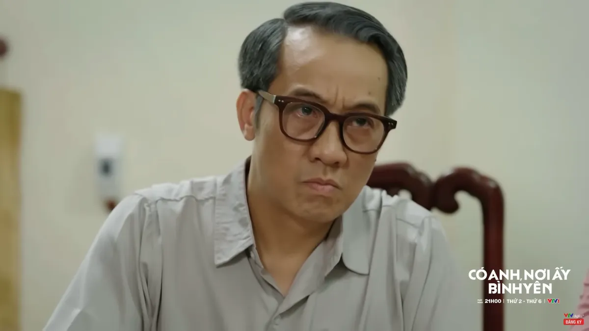 Có anh, nơi ấy bình yên - Tập 35: Bí Thư Tuyết kiên quyết xử lý cán bộ bao che trại lợn - Ảnh 3.