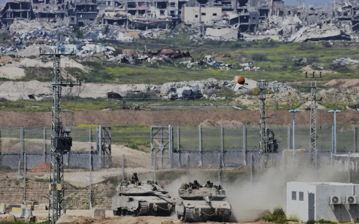 Xe tăng của IDF hoạt động tại Dải Gaza (Ảnh: AP) Xe tăng của IDF hoạt động tại Dải Gaza (Ảnh: AP)