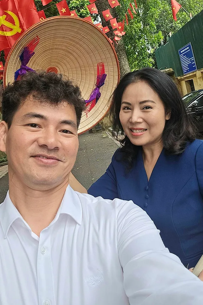 NSND Xu&acirc;n Bắc hội ngộ "vợ ba" Hồng trong S&oacute;ng ở đ&aacute;y s&ocirc;ng, NSND Thu H&agrave; trẻ trung tuổi U60  - Ảnh 1.