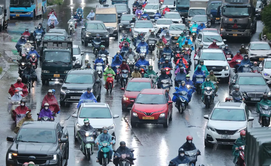 Bắc Bộ và Bắc Trung Bộ cục bộ có nơi mưa to, đề phòng lốc, sét và sạt lở đất vùng núi - Ảnh 1.