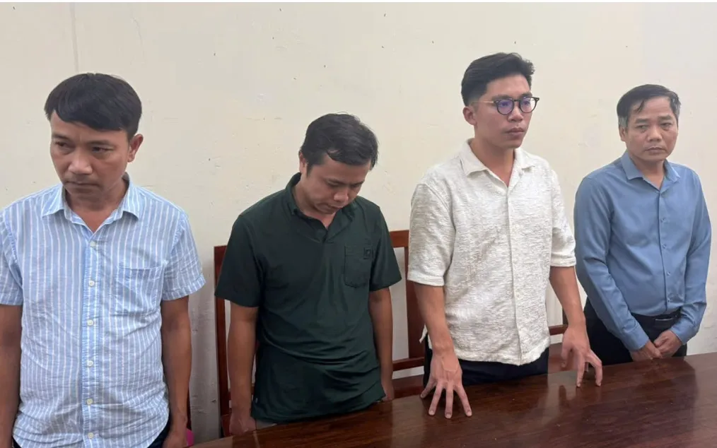 Khởi tố 4 bị can về tội “Vi phạm quy định về hoạt động bán đấu giá tài sản”. Ảnh: Công an TP Đà Nẵng