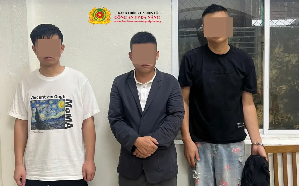 3 đối tượng bị bắt khẩn cấp. Ảnh: Công an Đà Nẵng 3 đối tượng bị bắt khẩn cấp. Ảnh: Công an Đà Nẵng