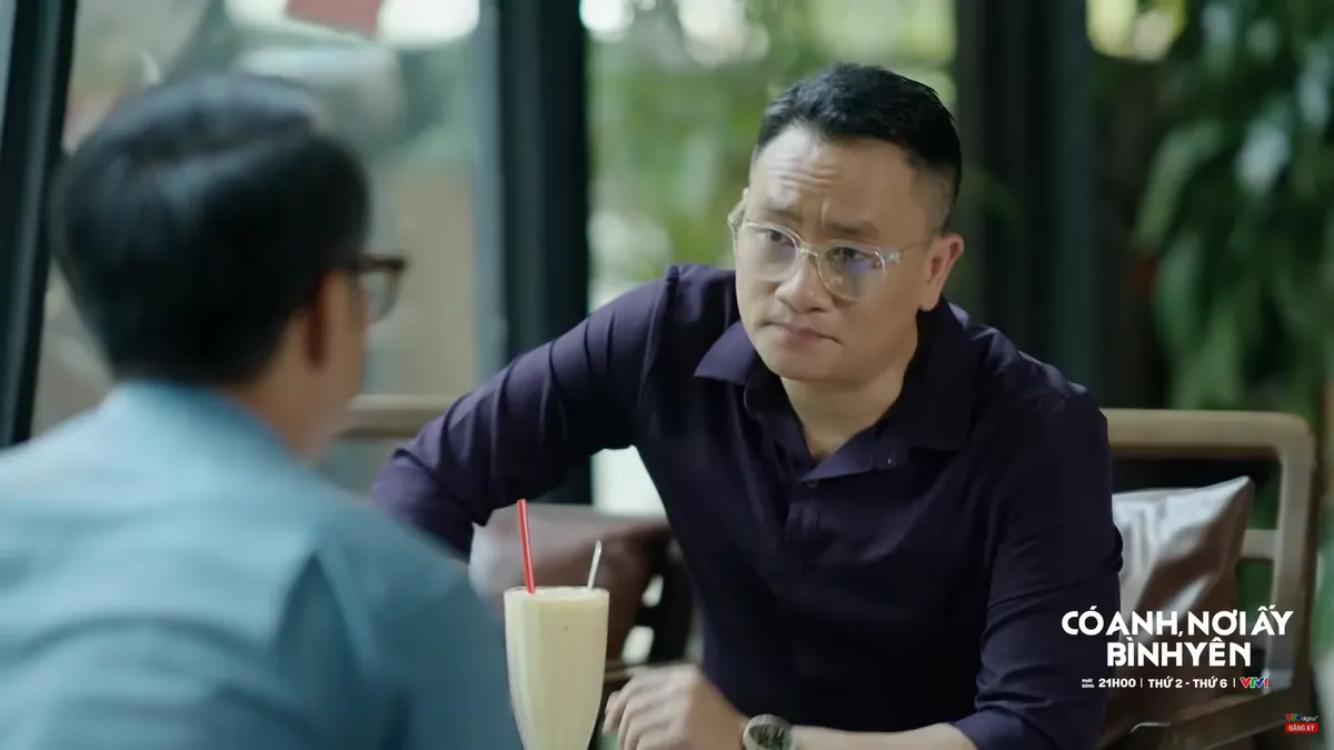 C&oacute; anh, nơi ấy b&igrave;nh y&ecirc;n - Tập 36: &Ocirc;ng Thứ nghe ng&oacute;ng tin về "chiếc ghế" sau s&aacute;p nhập - Ảnh 3.