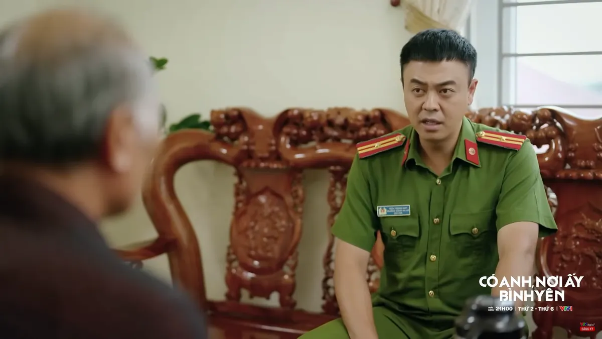 C&oacute; anh, nơi ấy b&igrave;nh y&ecirc;n - Tập 36: Nhiều sai phạm của Xu&acirc;n dần h&eacute; lộ - Ảnh 3.