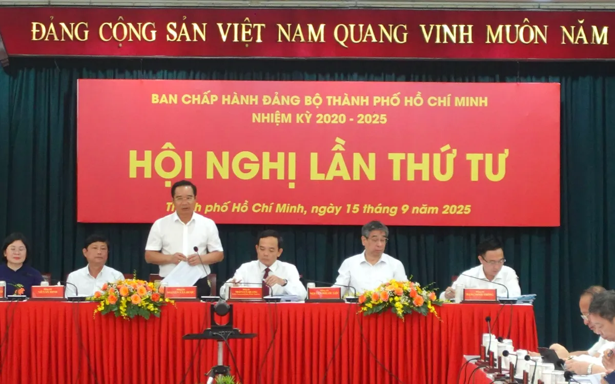 Hội nghị Ban Chấp hành Đảng bộ lần thứ tư bàn về công tác chuẩn bị Đại hội Đại biểu Đảng bộ TP Hồ Chí Minh nhiệm kỳ 2025-2030 -  Ảnh: Thu Trang  Hội nghị Ban Chấp hành Đảng bộ lần thứ tư bàn về công tác chuẩn bị Đại hội Đại biểu Đảng bộ TP Hồ Chí Minh nhiệm kỳ 2025-2030 -  Ảnh: Thu Trang