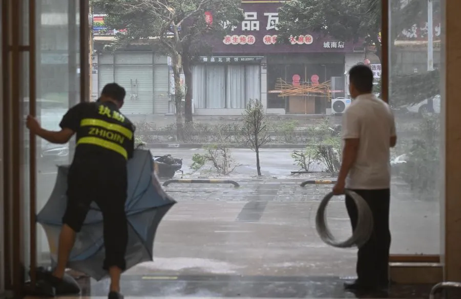 Bão Bualoi tàn phá nhiều quốc gia Đông Nam Á, hàng triệu người bị ảnh hưởng- Ảnh 3. Bão Bualoi tàn phá nhiều quốc gia Đông Nam Á, hàng triệu người bị ảnh hưởng- Ảnh 3.
