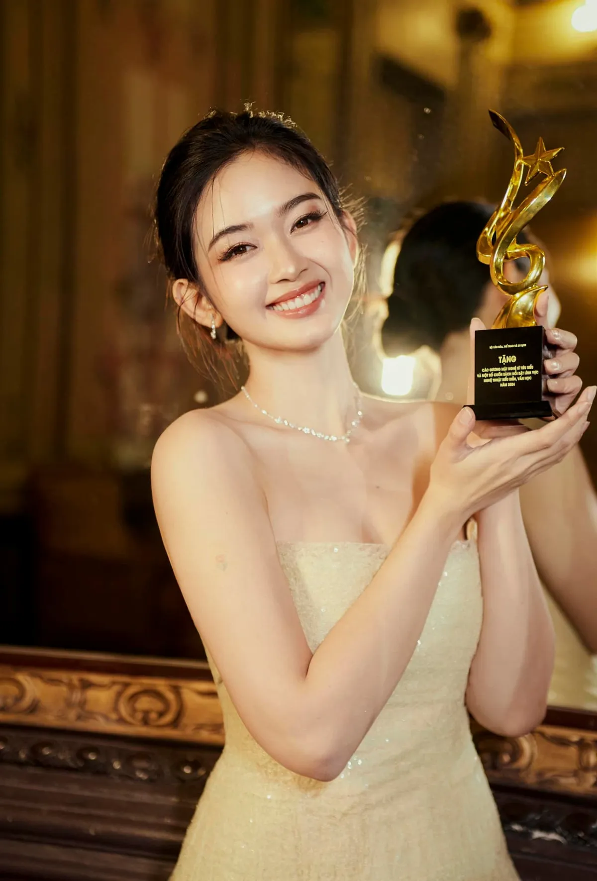 Ngọc Xuân: Từ nàng thơ đến ma nữ  - Ảnh 7.