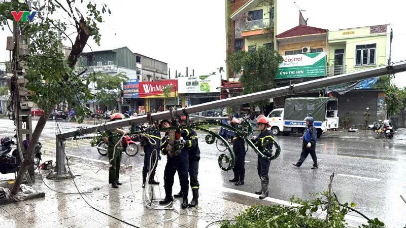 Ninh Bình: Hoàn thành chi hỗ trợ cho Nhân dân bị thiệt hại do bão số 10 trước ngày 5/10 - Ảnh 4.
