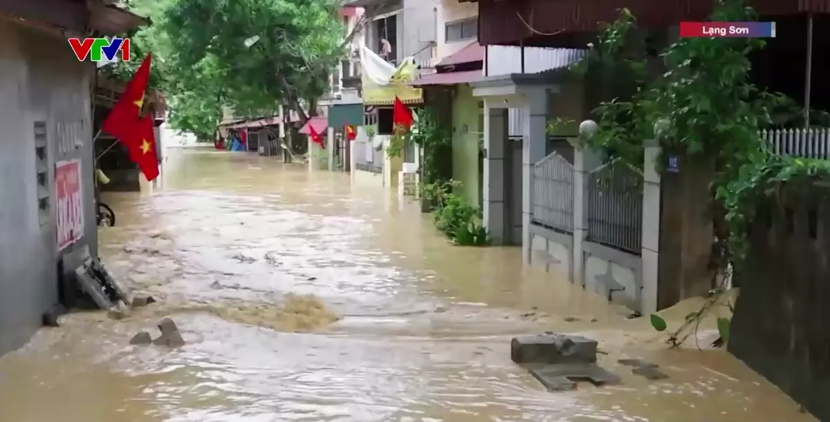 Nhiều tỉnh miền núi phía Bắc ngập sâu, sạt lở, thiệt hại nặng nề - Ảnh 2.