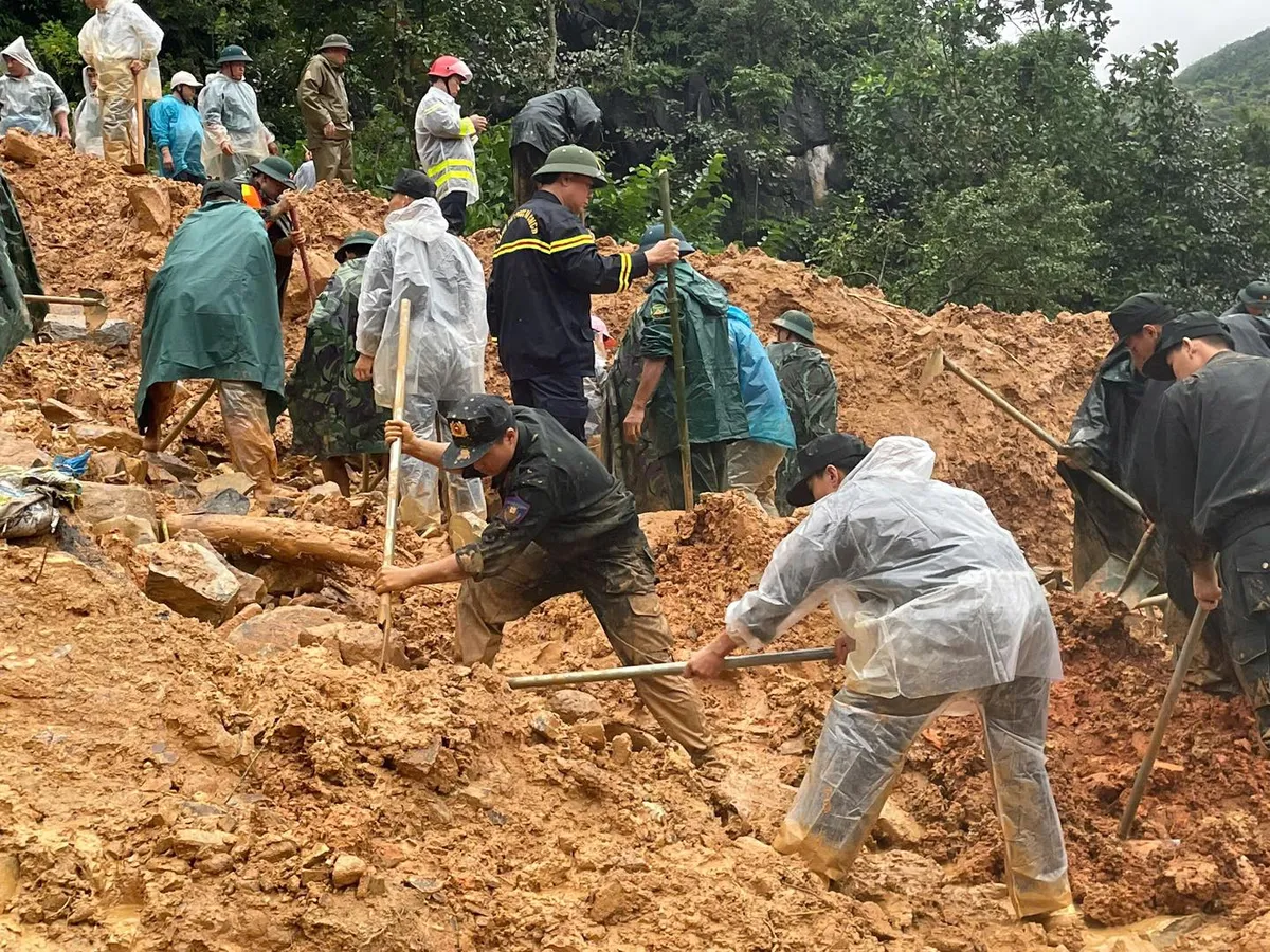 Tuyên Quang: Tập trung toàn lực ứng phó, khắc phục hậu quả mưa lũ - Ảnh 1.