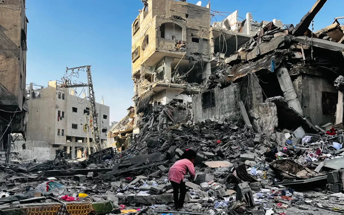 Gaza hoang tàn do các cuộc không kích của Israel (Ảnh: AFP) Gaza hoang tàn do các cuộc không kích của Israel (Ảnh: AFP)