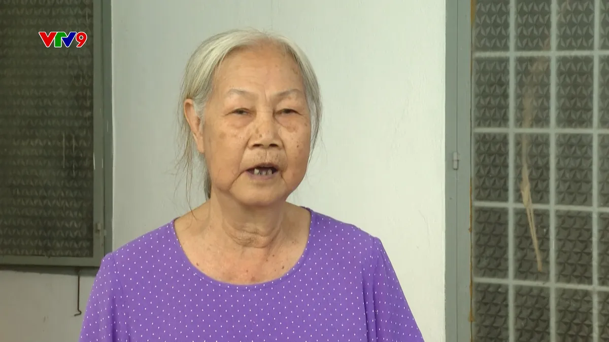 0210-PNHN-.MÂY-- DONG HANH CUNG NHAN DAN.jpg