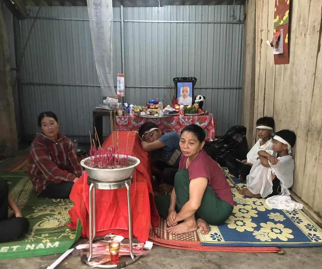 Nghệ An: 2 cháu nhỏ tử vong khi chèo thuyền ra đập chơi - Ảnh 1.