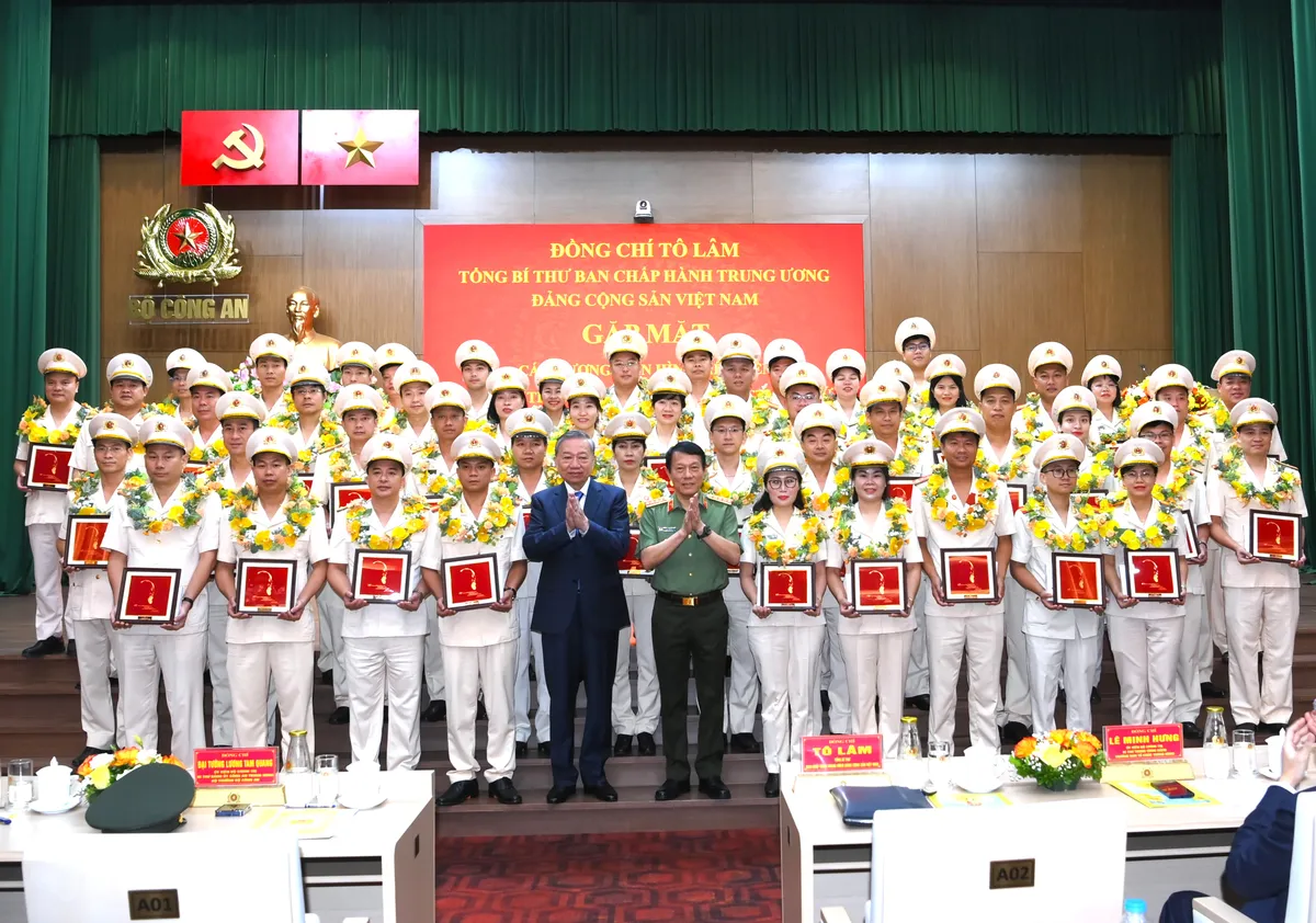 Đại hội đại biểu Đảng bộ Công an Trung ương lần thứ VIII: Vững một niềm tin quyết thắng- Ảnh 3.