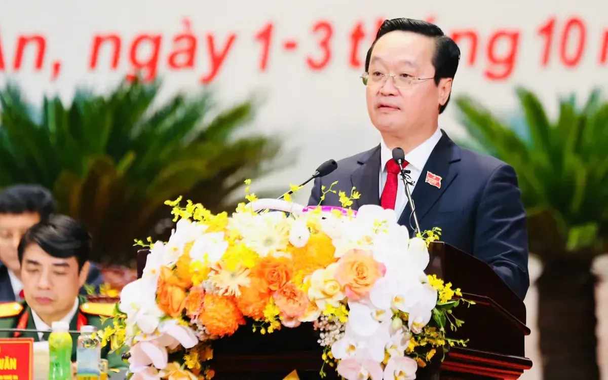 Ông Nguyễn Đức Trung tiếp tục được bầu giữ chức Bí thư Tỉnh ủy Nghệ An nhiệm kỳ 2025 - 2030. (Ảnh: Văn Lang) Ông Nguyễn Đức Trung tiếp tục được bầu giữ chức Bí thư Tỉnh ủy Nghệ An nhiệm kỳ 2025 - 2030. (Ảnh: Văn Lang)