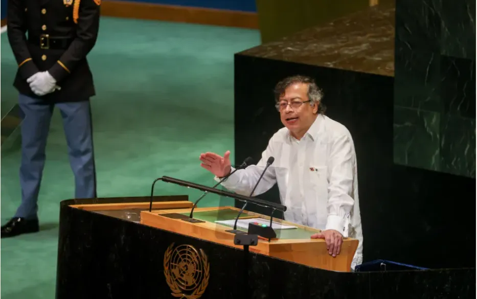 Colombia trục xuất nh&acirc;n vi&ecirc;n ngoại giao Israel sau vụ đột k&iacute;ch t&agrave;u cứu trợ Gaza - Ảnh 1.