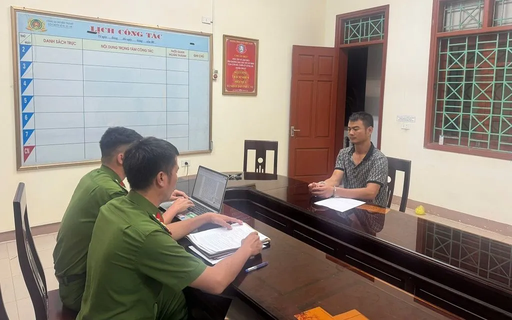 Đối tượng Nguyễn Văn Hòa tại Cơ quan Công an. Đối tượng Nguyễn Văn Hòa tại Cơ quan Công an.