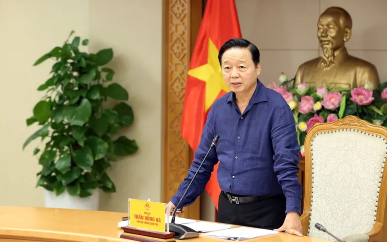 Bão số 11: Phó Thủ tướng lệnh khẩn, ứng phó nguy cơ "bão chồng bão, lũ chồng lũ" - Ảnh 1.