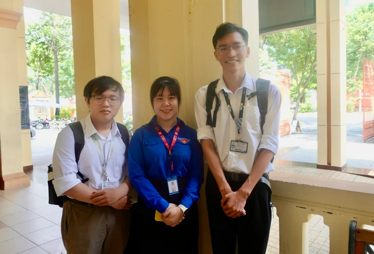 Sinh viên TP Hồ Chí Minh tham gia xây dựng chính quyền địa phương hai cấp - Ảnh 9.