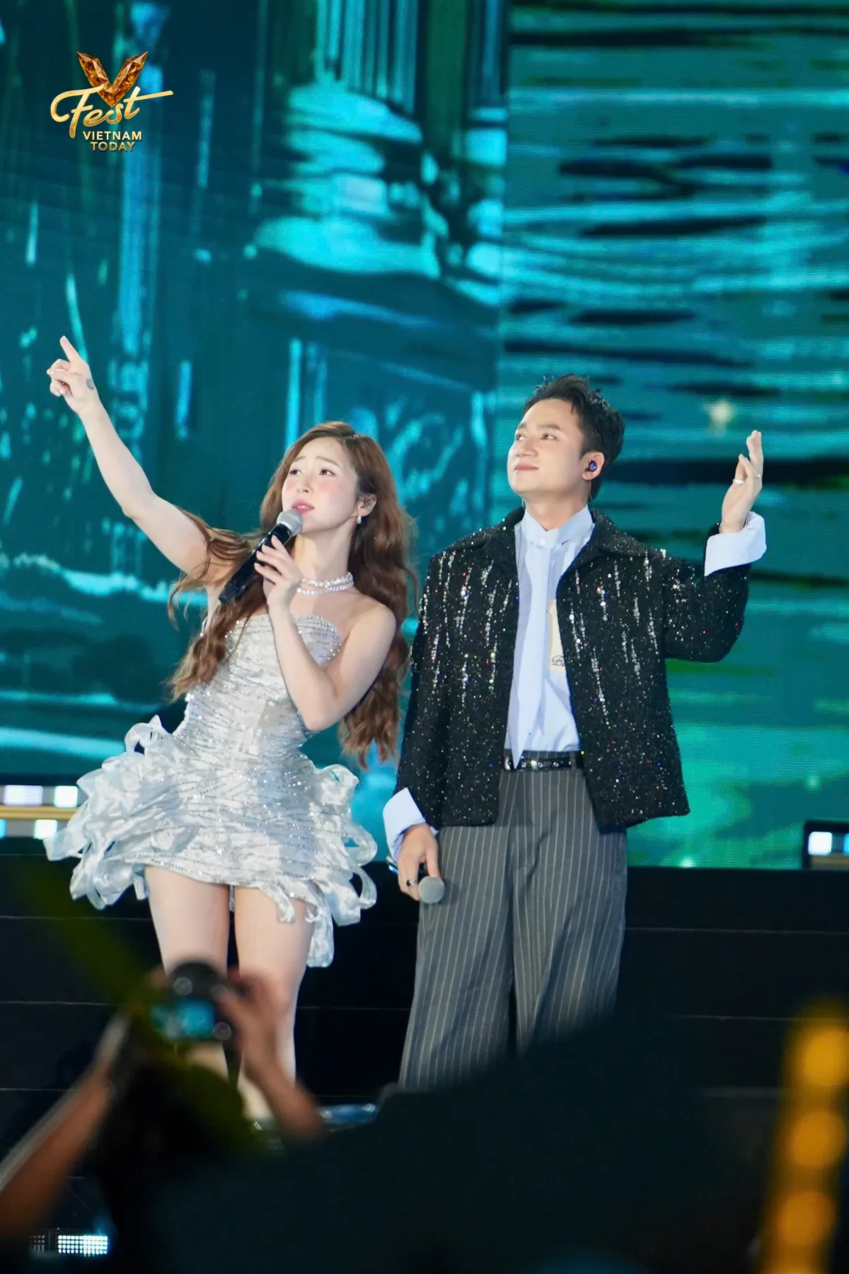 "V Fest - Vietnam Today" phần 2 bùng nổ tối nay trên VTV3- Ảnh 1. "V Fest - Vietnam Today" phần 2 bùng nổ tối nay trên VTV3- Ảnh 1.