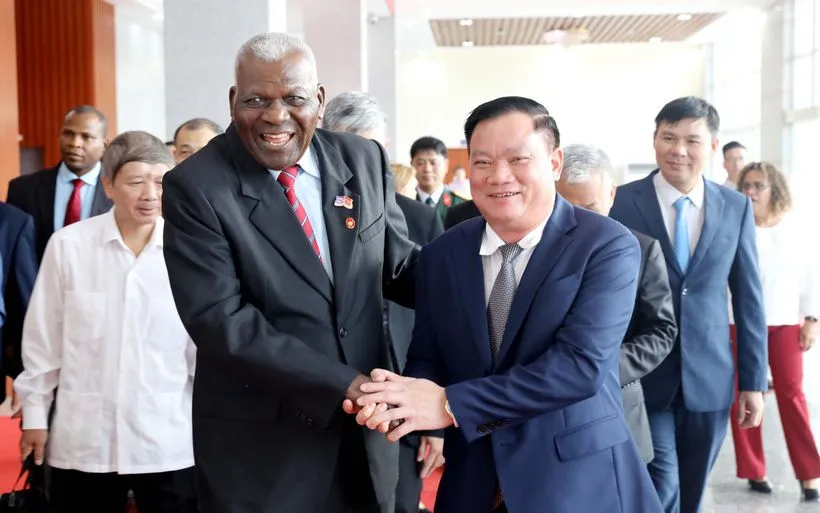 Chủ tịch Quốc hội Cuba Esteban Lazo Hernandez thăm, làm việc tại Hưng Yên. (Ảnh: TTXVN) Chủ tịch Quốc hội Cuba Esteban Lazo Hernandez thăm, làm việc tại Hưng Yên. (Ảnh: TTXVN)