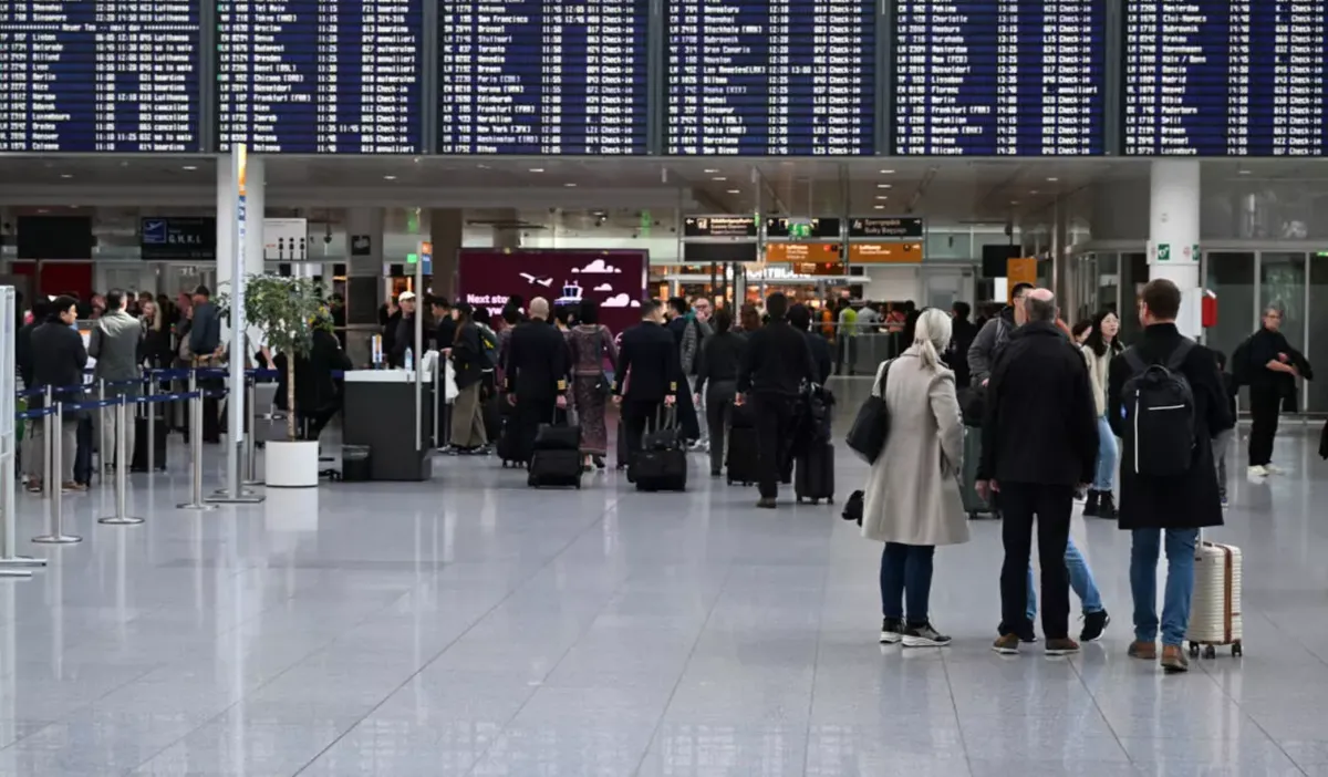 Sân bay Munich (Đức) lại đóng cửa do phát hiện thiết bị bay không người lái- Ảnh 1.