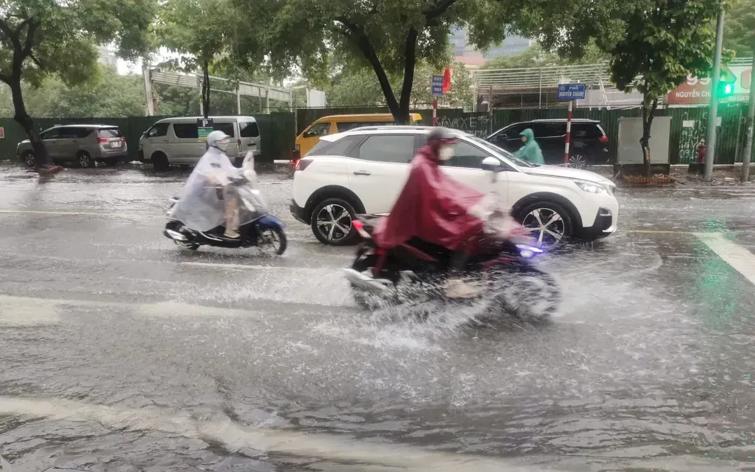 Mưa lớn ở Bắc Bộ và Thanh Hóa, có nơi mưa rất to trên 300 mm.