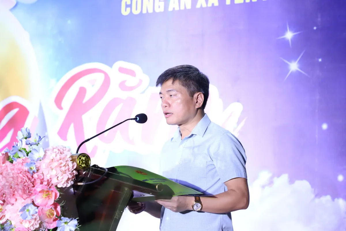 Lan tỏa thông điệp an toàn giao thông tại "Đêm hội trăng rằm" xã Yên Xuân (Hà Nội) - Ảnh 2.