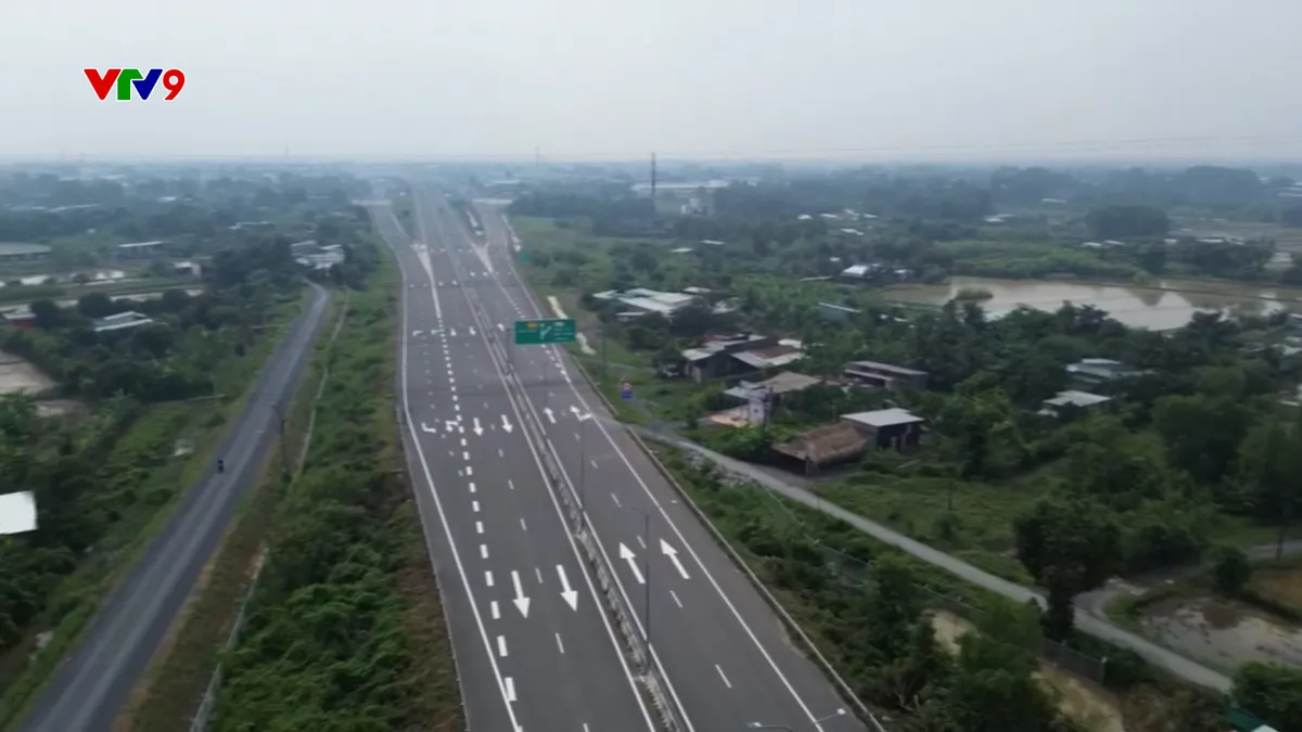 Thực hiện mục tiêu 5 cao tốc, 3 vành đai