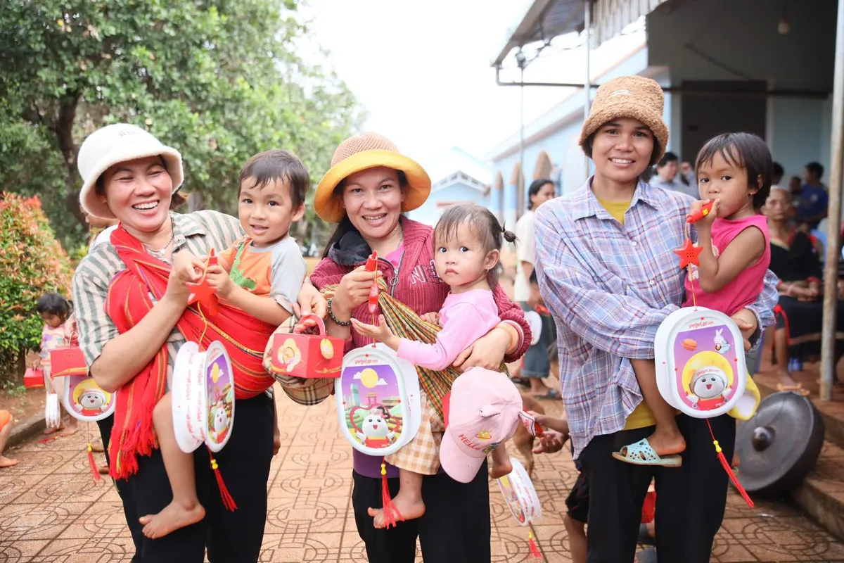 Trung thu 2025 - Cùng Vietjet lan toả yêu thương, phá cỗ trông trăng khắp muôn phương - Ảnh 11.