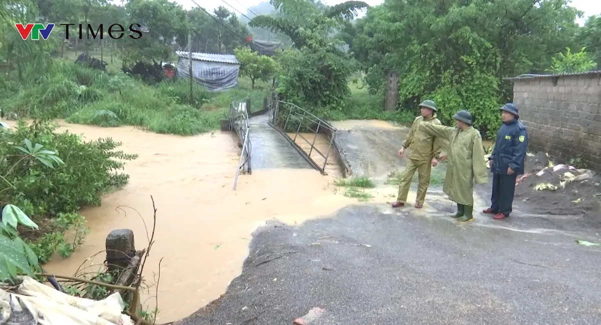 Sơn La mưa lớn kéo dài, nhiều khu vực ngập sâu và có nguy cơ sạt lở đất - Ảnh 2.