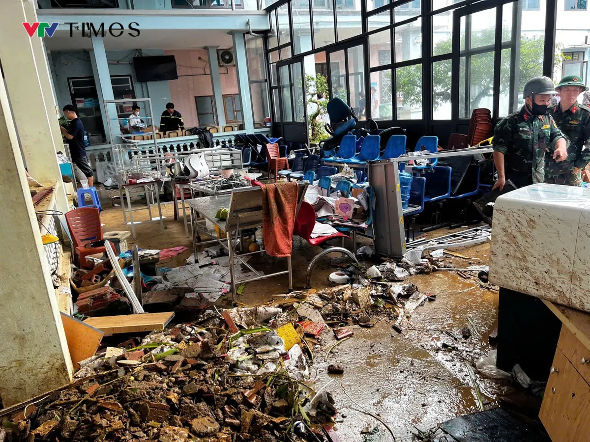 Sơn La mưa lớn kéo dài, nhiều khu vực ngập sâu và có nguy cơ sạt lở đất - Ảnh 5.