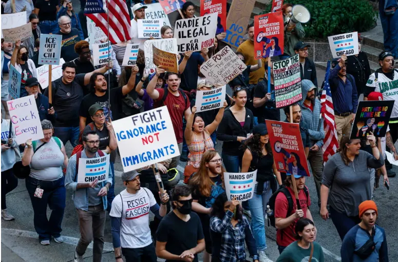 Bang Illinois (Mỹ) kiện ông Trump nhằm ngăn chặn việc triển khai Vệ binh Quốc gia - Ảnh 1.