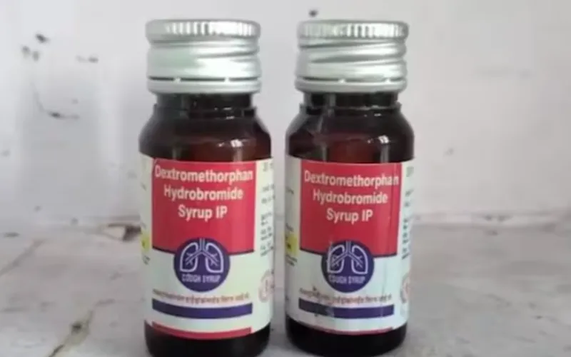 Siro ho được kiểm tra tại Ấn Độ do nghi ngờ nhiễm diethylene glycol - dung môi công nghiệp độc hại (Ảnh: India Today) Siro ho được kiểm tra tại Ấn Độ do nghi ngờ nhiễm diethylene glycol - dung môi công nghiệp độc hại (Ảnh: India Today)