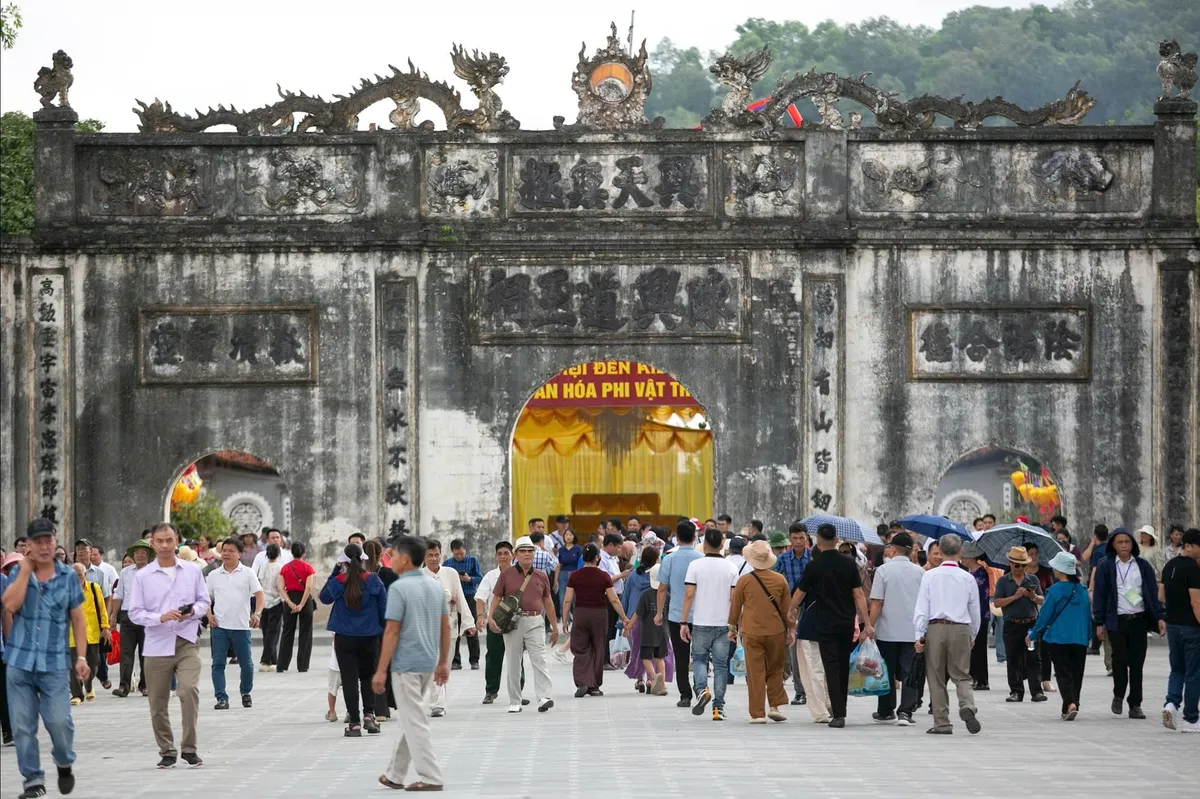 Hải Ph&ograve;ng: Ho&atilde;n tổ chức Lễ khai hội m&ugrave;a thu C&ocirc;n Sơn - Kiếp Bạc năm 2025 - Ảnh 1.