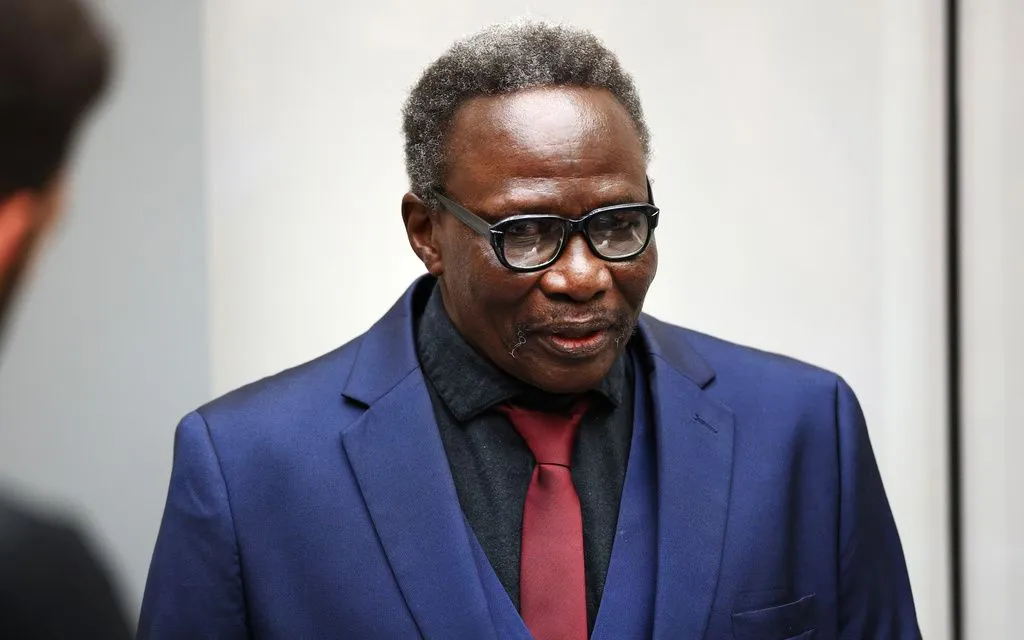 Ali Muhammad Ali Abd-al-Rahman tham dự phiên xét xử tại Tòa án Hình sự Quốc tế ở Hà Lan, ngày 6/10 (Ảnh: AP)