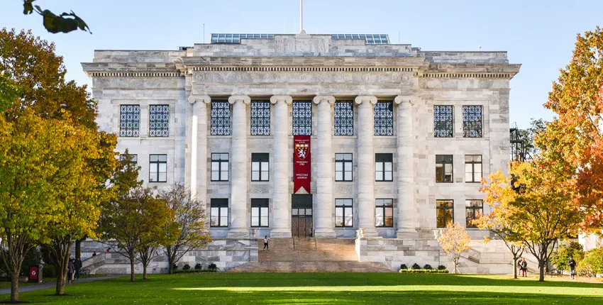 Đại học Harvard đối mặt kiện tụng vì bê bối bán thi thể hiến tặng- Ảnh 1. Đại học Harvard đối mặt kiện tụng vì bê bối bán thi thể hiến tặng- Ảnh 1.