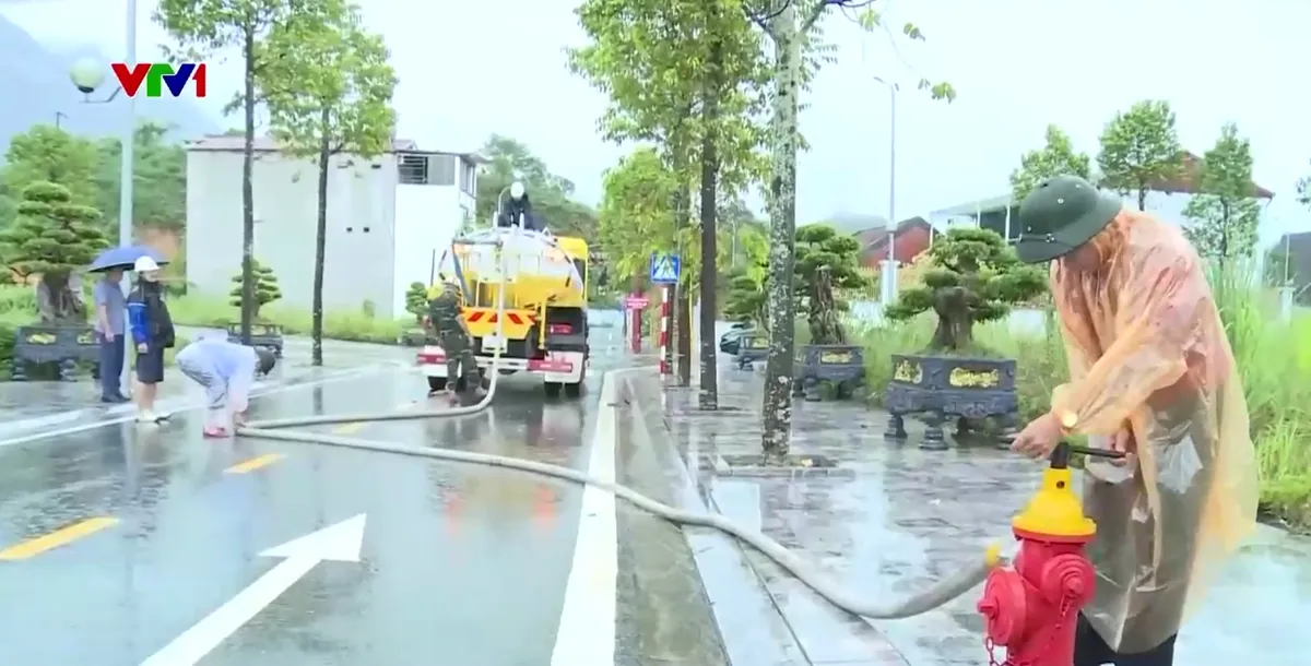 Tuyên Quang hỗ trợ nước sạch cho người dân sau lũ  - Ảnh 2.