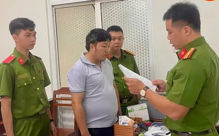 Nhân viên công ty tham ô hơn 2,6 tỷ đồng, bỏ trốn sau khi bị phát hiện. Ảnh: CA Nhân viên công ty tham ô hơn 2,6 tỷ đồng, bỏ trốn sau khi bị phát hiện. Ảnh: CA