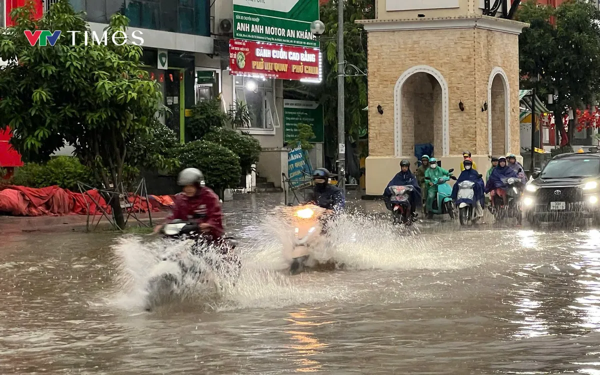 Khu vực Hà Nội hôm nay có mưa rào và dông gián đoạn. Khu vực Hà Nội hôm nay có mưa rào và dông gián đoạn.