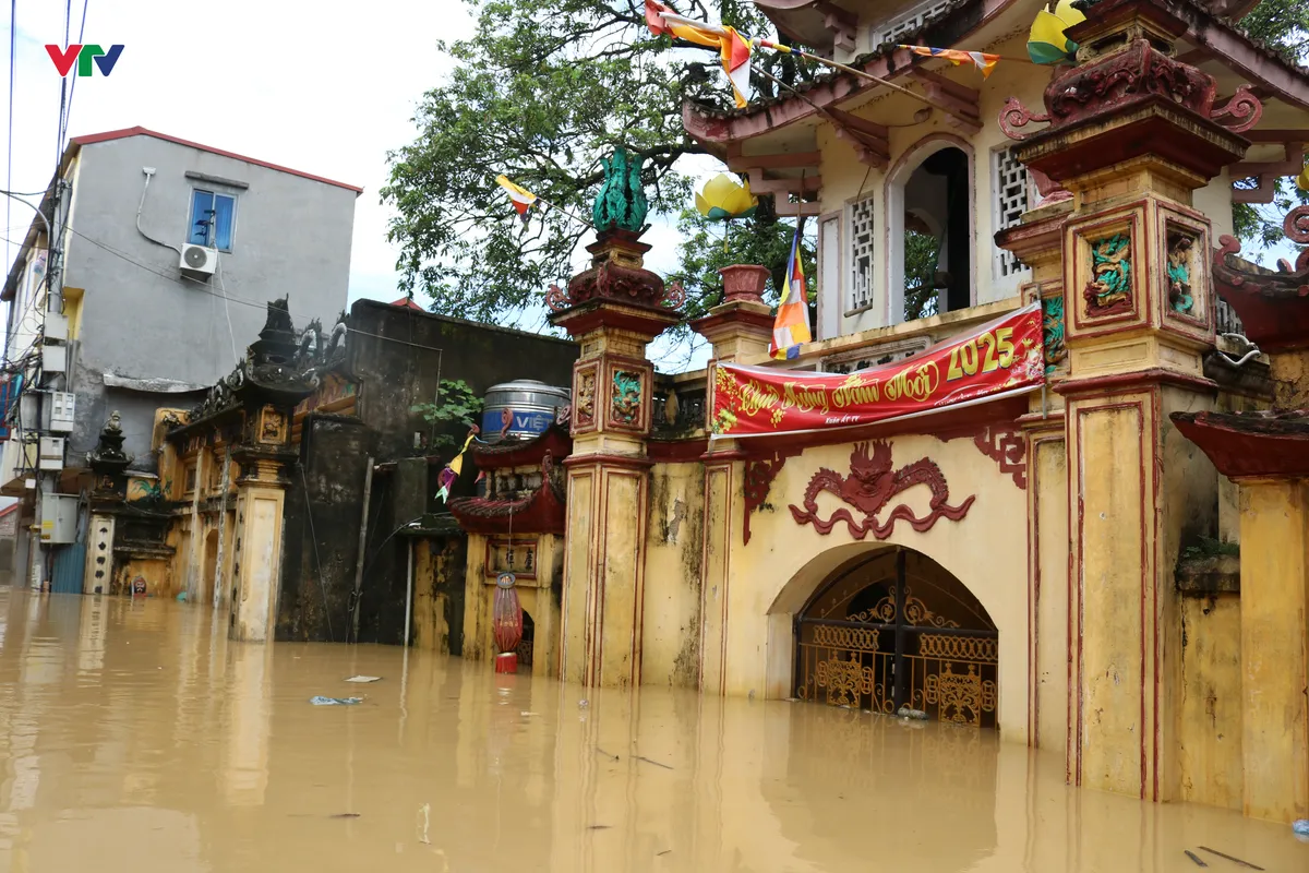 Bắc Ninh: Lũ nối đuôi cô lập hàng nghìn hộ dân- Ảnh 15.