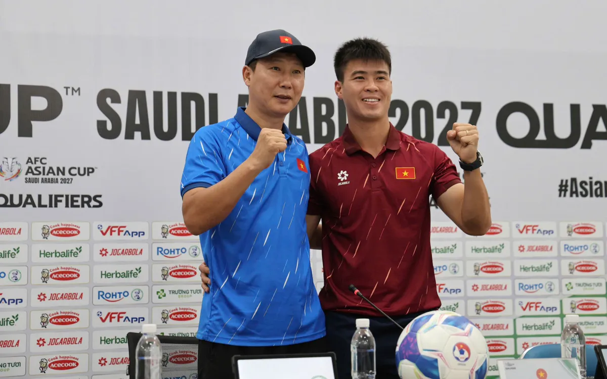 HLV Kim Sang-sik nhận định 2 trận đấu sắp tới sẽ có nhiều thử thách cho đội tuyển nước nhà