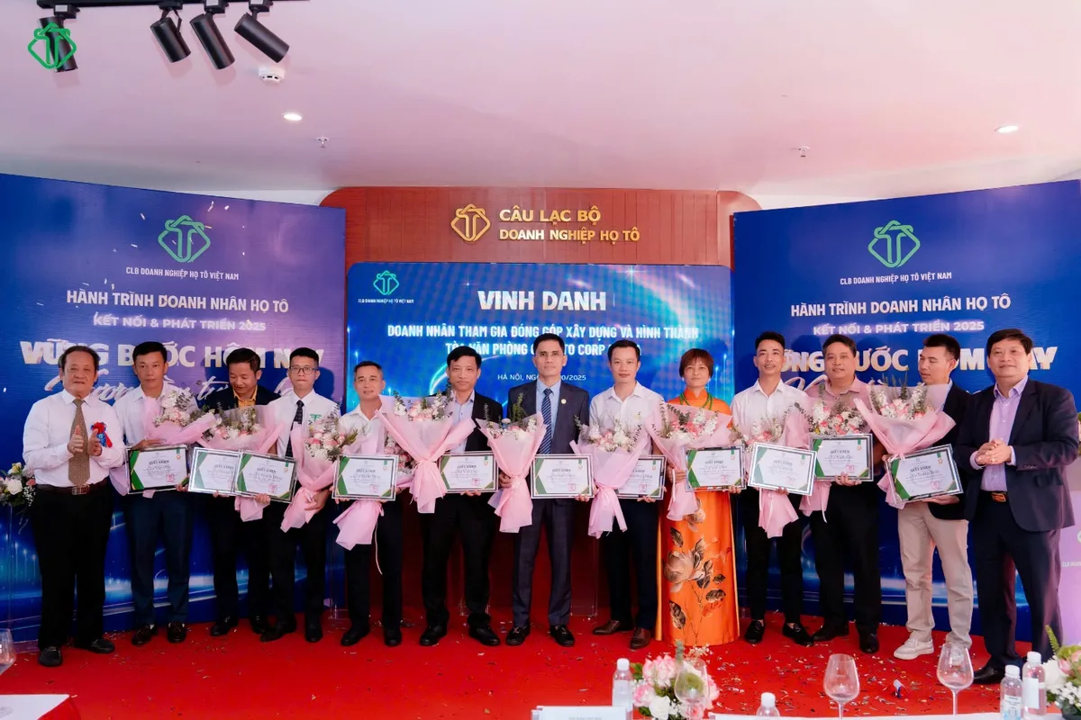 “Hành trình doanh nhân họ Tô - Kết nối & phát triển 2025”- Ảnh 4. “Hành trình doanh nhân họ Tô - Kết nối & phát triển 2025”- Ảnh 4.