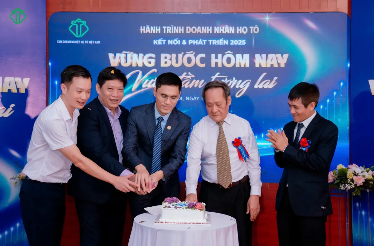 “Hành trình doanh nhân họ Tô - Kết nối & phát triển 2025”- Ảnh 2. “Hành trình doanh nhân họ Tô - Kết nối & phát triển 2025”- Ảnh 2.