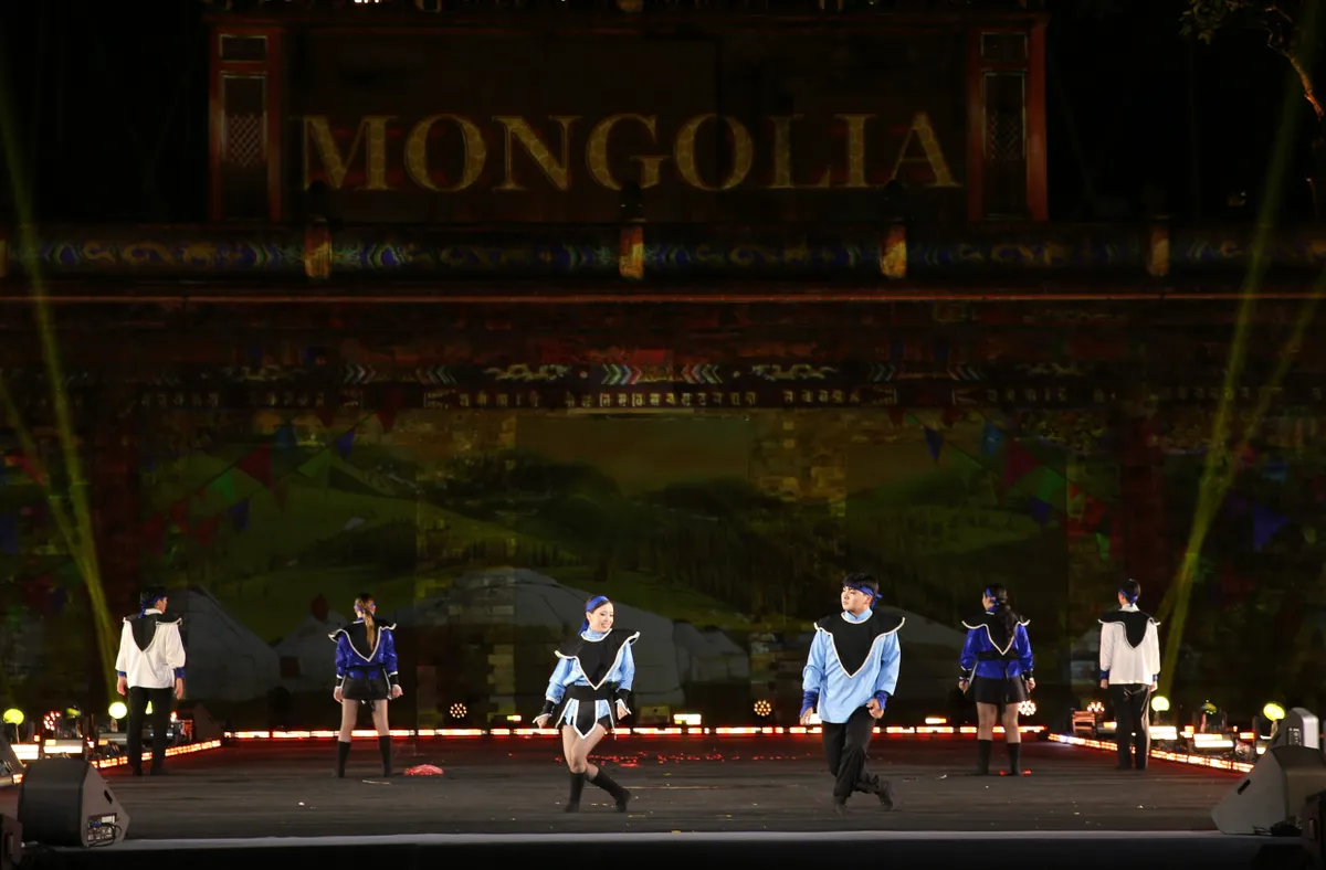 하노이 세계문화축제 개막: 유산의 중심에서 펼쳐지는 5대륙의 조화 - 사진 11.