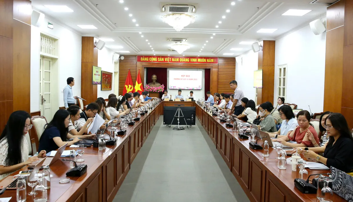 Ngăn chặn, gỡ bỏ hàng ngàn tin xấu, độc trên các nền tảng mạng  - Ảnh 3.