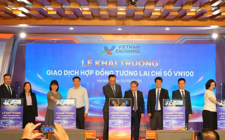 Lễ khai trương giao dịch Hợp đồng tương lai chỉ số VN100. Ảnh: Báo Đầu tư  Lễ khai trương giao dịch Hợp đồng tương lai chỉ số VN100. Ảnh: Báo Đầu tư