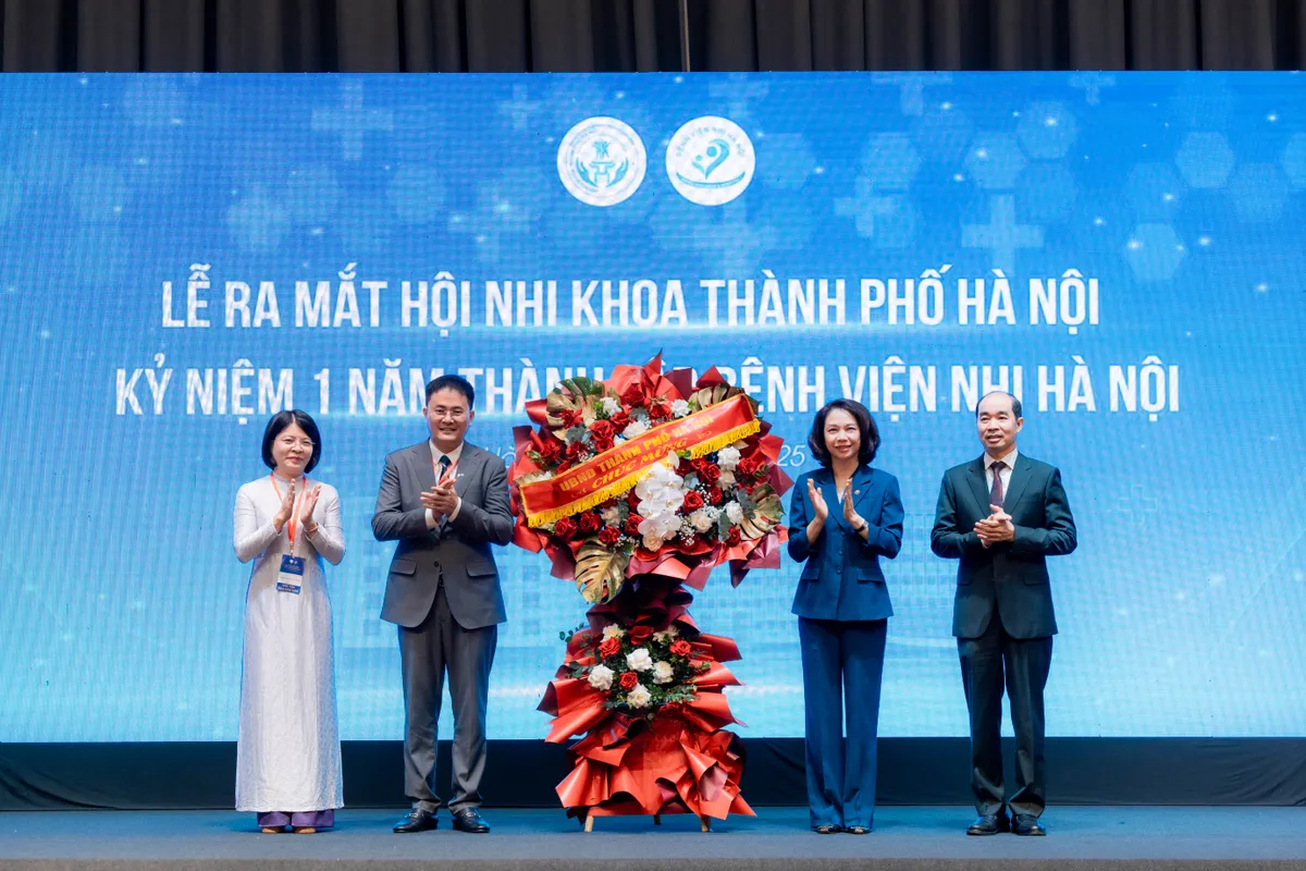 Nâng cao chất lượng khám, chữa bệnh và chăm sóc sức khỏe trẻ em trên địa bàn Hà Nội- Ảnh 1. Nâng cao chất lượng khám, chữa bệnh và chăm sóc sức khỏe trẻ em trên địa bàn Hà Nội- Ảnh 1.