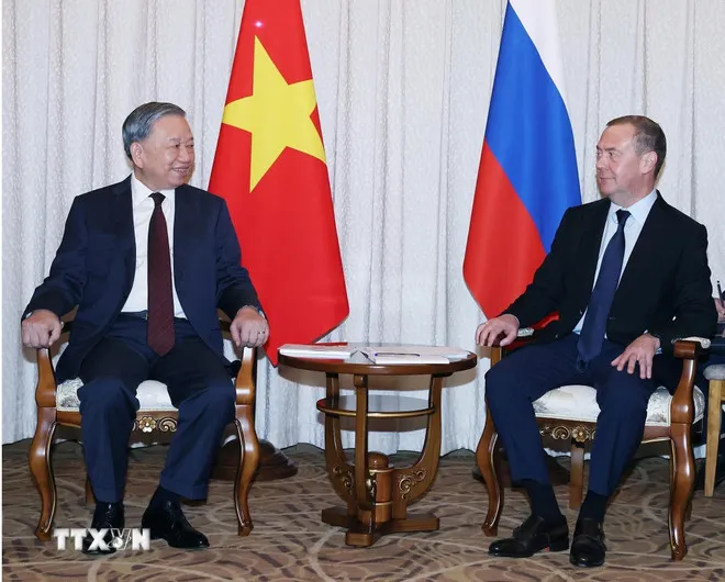 Việt Nam - Nga tăng cường hợp tác trên kênh Đảng - Ảnh 1.