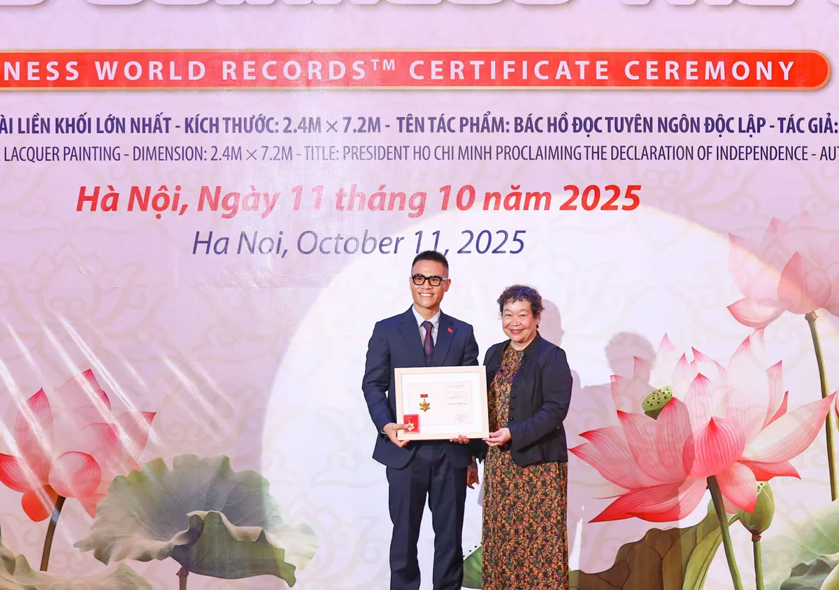 Tranh sơn mài Bác Hồ đọc Tuyên ngôn độc lập và hành trình chinh phục kỷ lục Guinness  - Ảnh 6.
